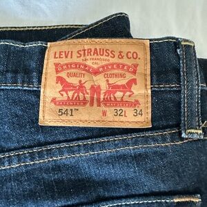 Levi's Men's Dark Blue Straight Jeans